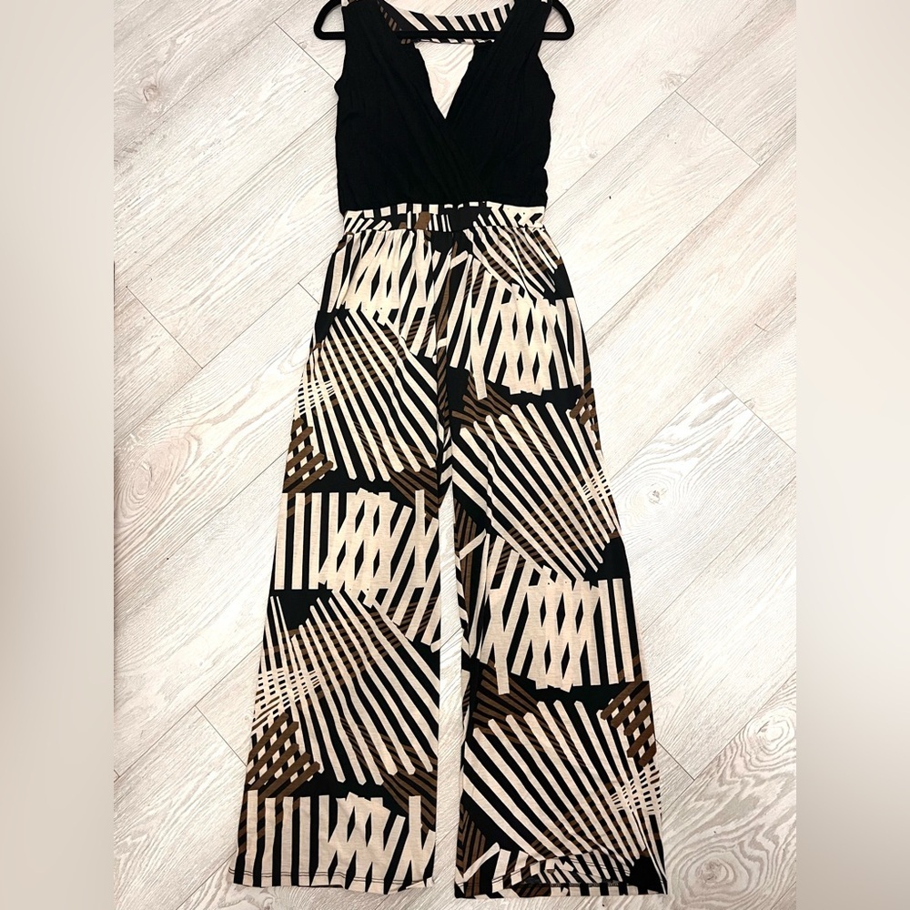 Gilli Black Top Geometric Print Wide-Leg Jumpsuit